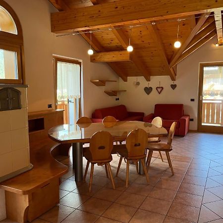 Attico In Legno Ad Andalo Apartment Bagian luar foto
