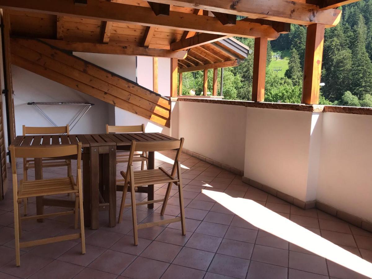 Attico In Legno Ad Andalo Apartment Bagian luar foto